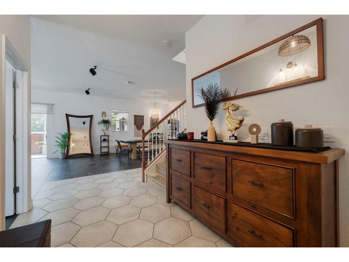 205 Bengal Circle Oldsmar FL 34677 OM712328 image8