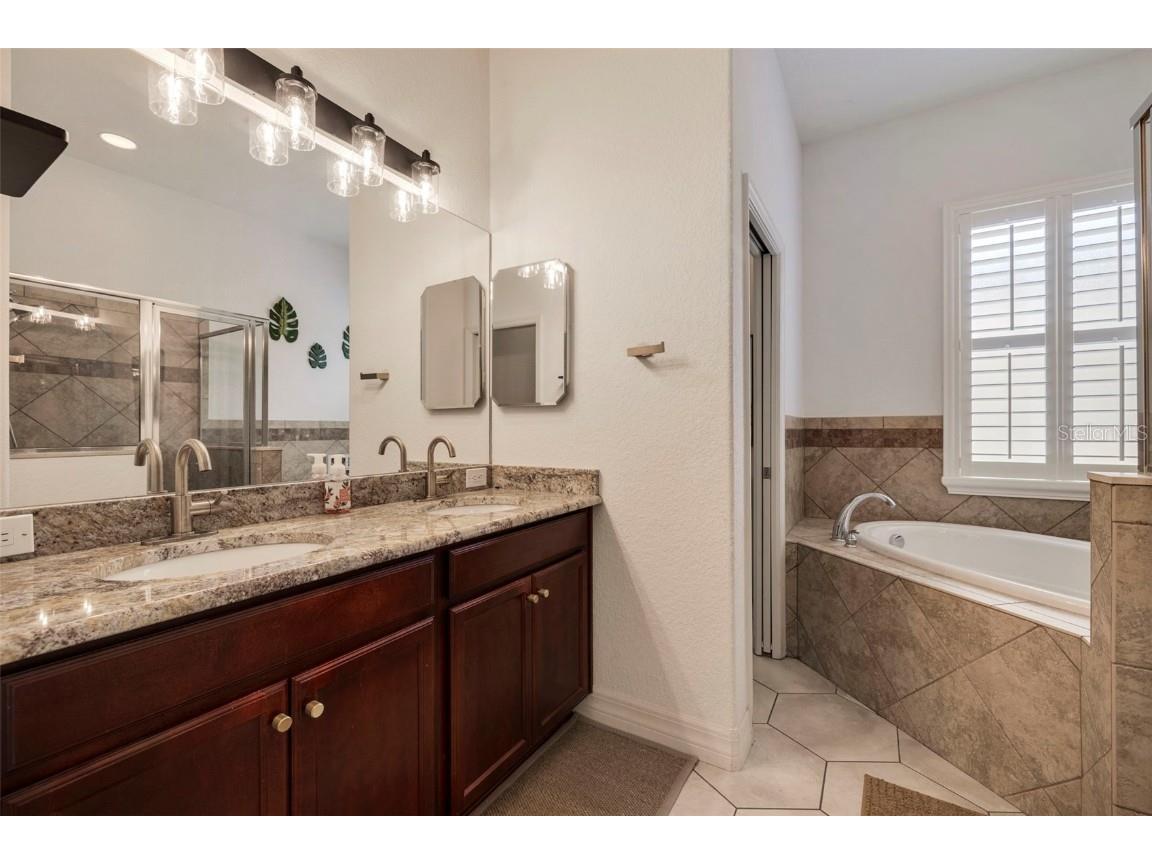 205 Bengal Circle Oldsmar FL 34677 OM714362 image16