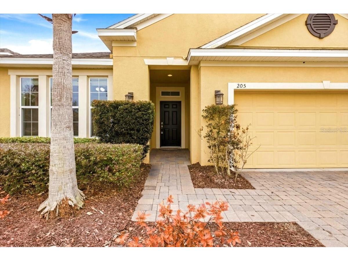 205 Birkdale Drive Daytona Beach FL 32124 V4947476 image2