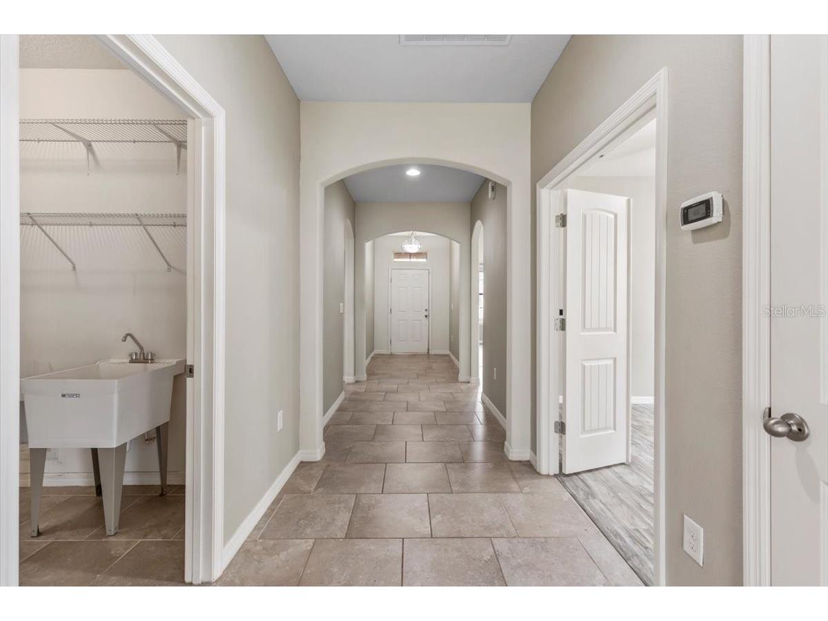 205 Birkdale Drive Daytona Beach FL 32124 V4947476 image3