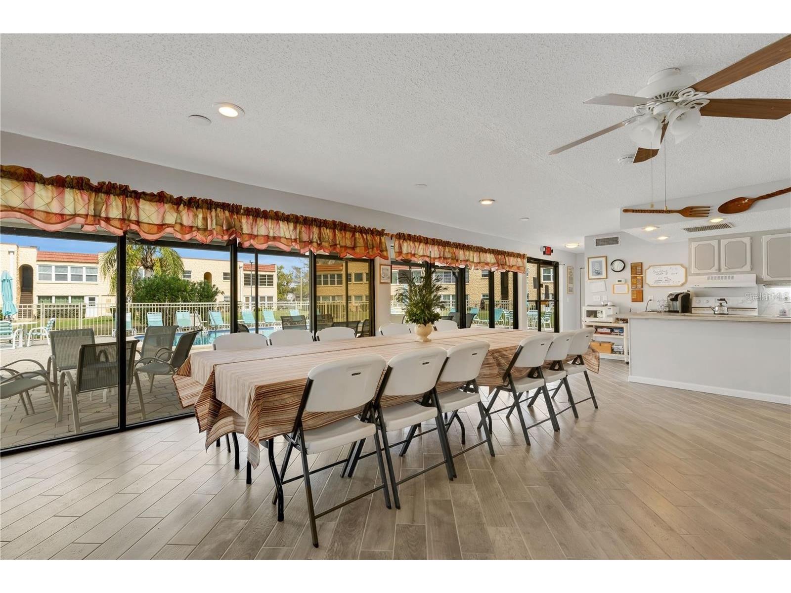 205 Dogwood Circle #205 Seminole FL 33777 TB8478316 image23