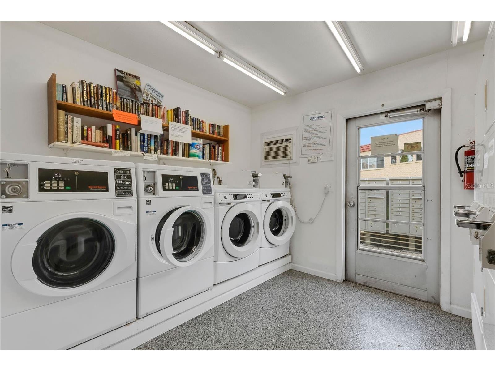 205 Dogwood Circle #205 Seminole FL 33777 TB8478316 image25