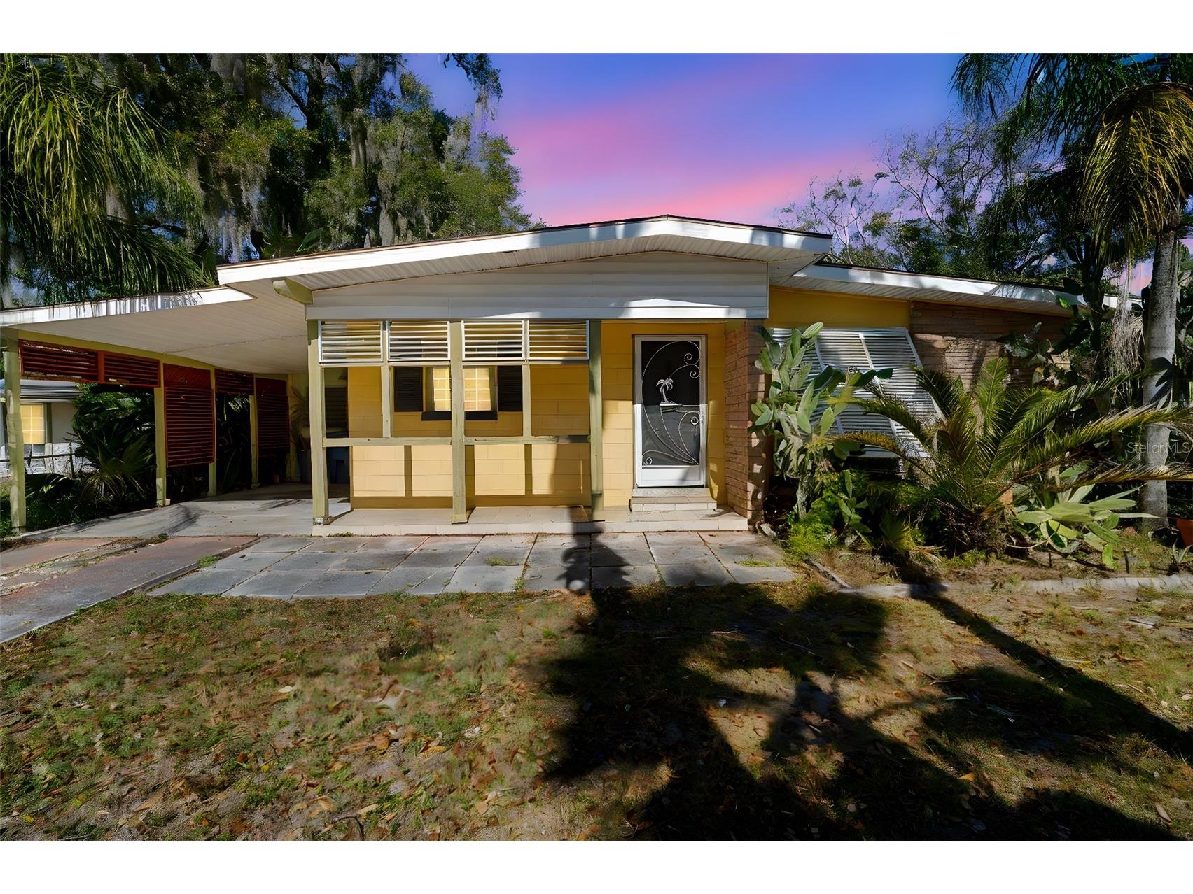 205 E Kentucky Avenue Deland FL 32724 V4946682 image1