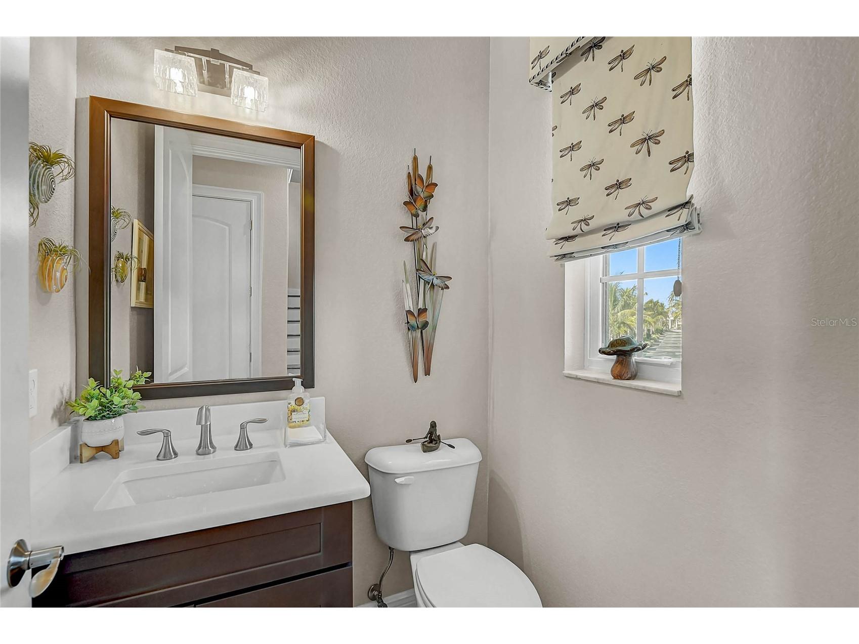 205 E Venice Avenue Venice FL 34285 - INTRACOASTAL WATERWAY N6141398 image36