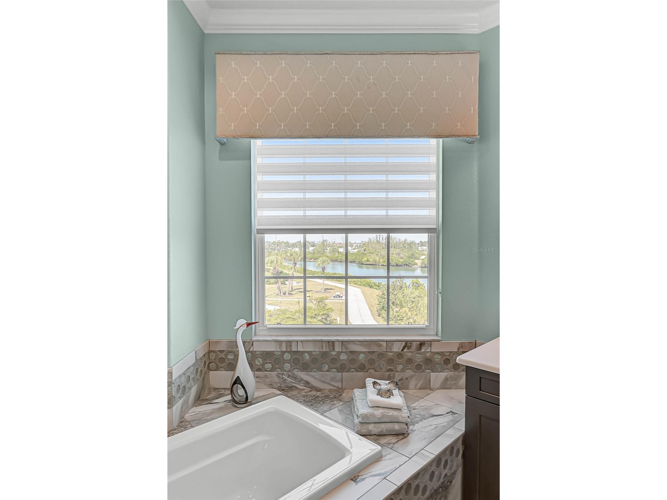 205 E Venice Avenue Venice FL 34285 - INTRACOASTAL WATERWAY N6141398 image42