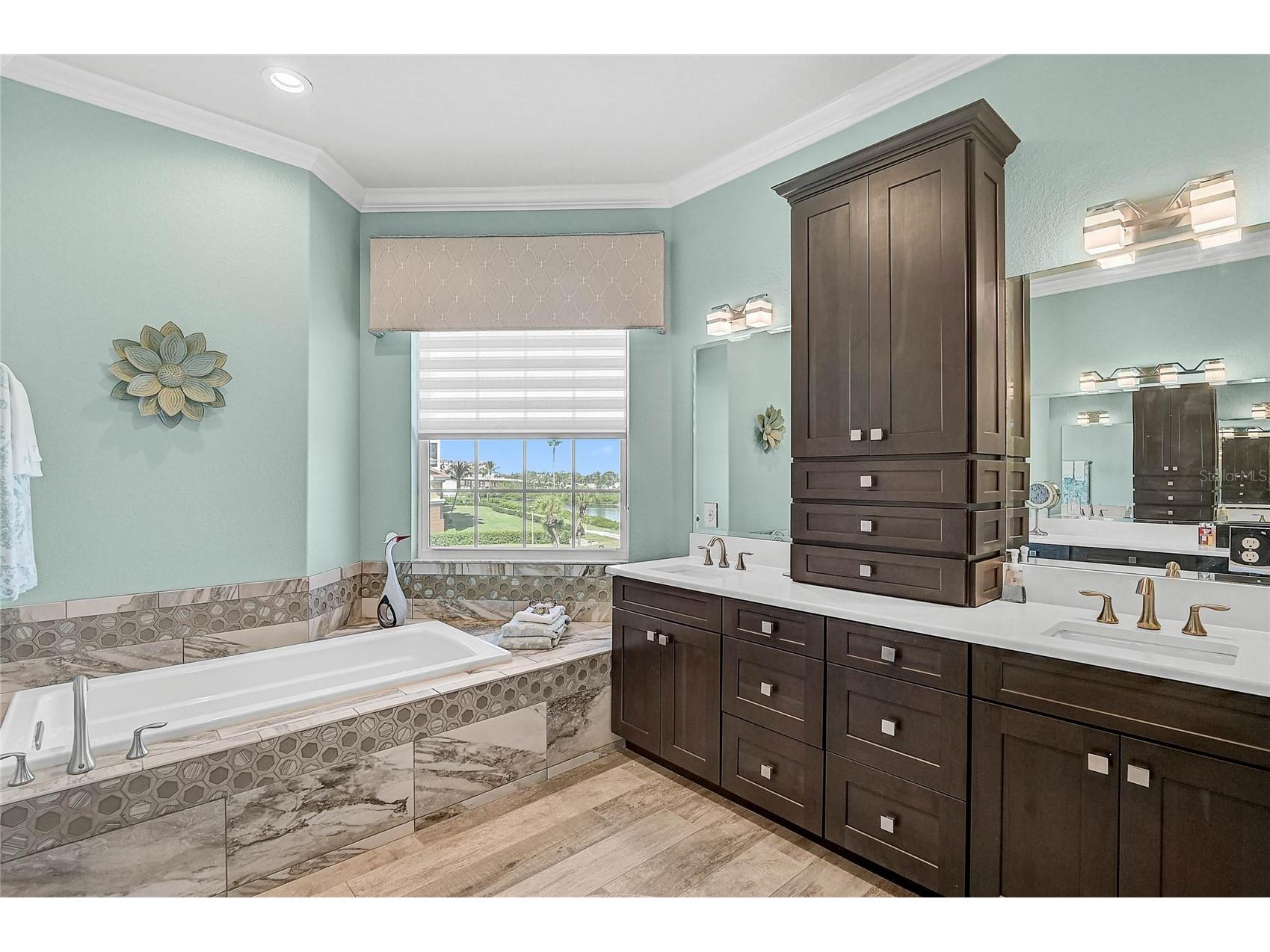 205 E Venice Avenue Venice FL 34285 - INTRACOASTAL WATERWAY N6141398 image43