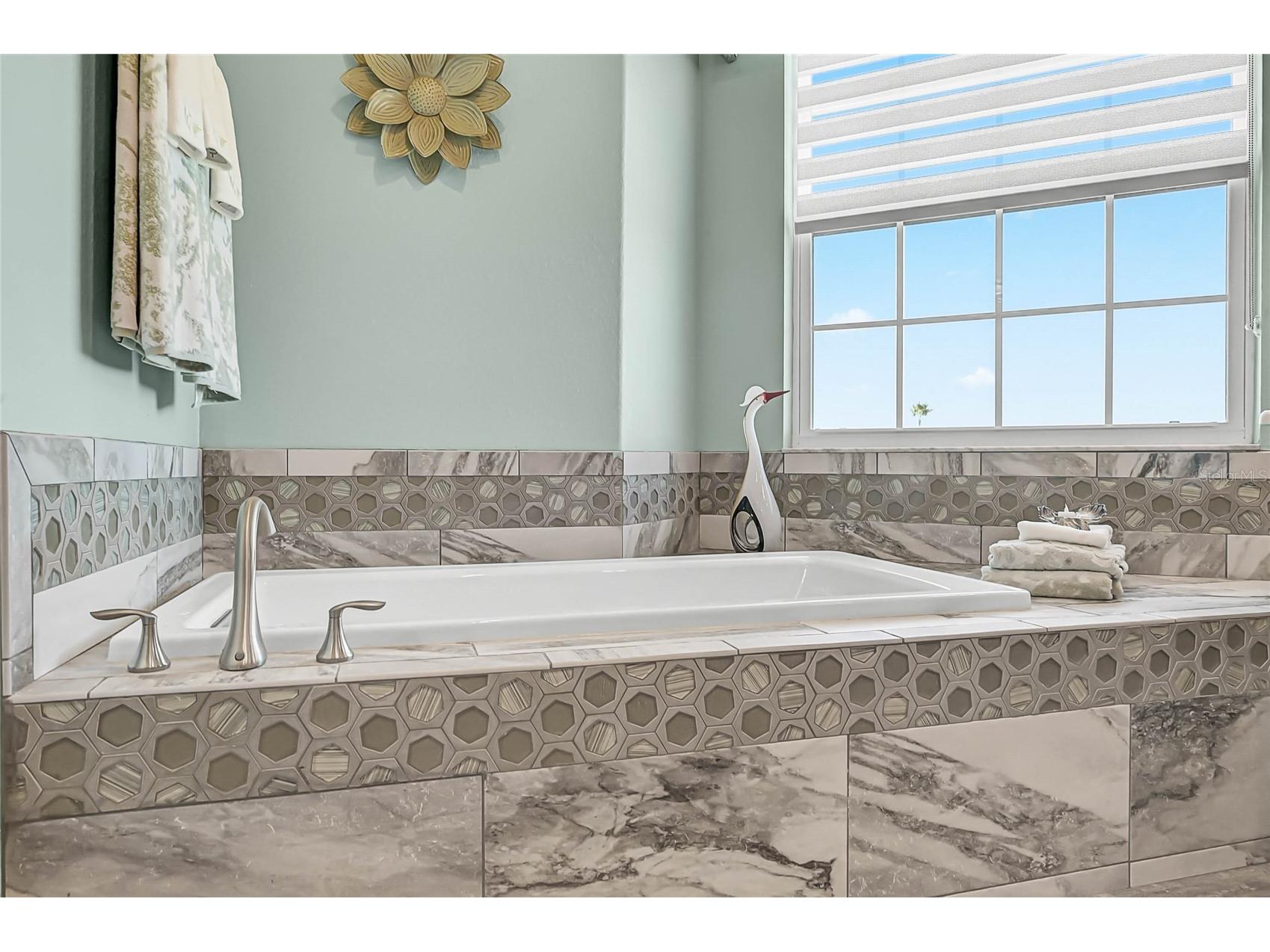 205 E Venice Avenue Venice FL 34285 - INTRACOASTAL WATERWAY N6141398 image44