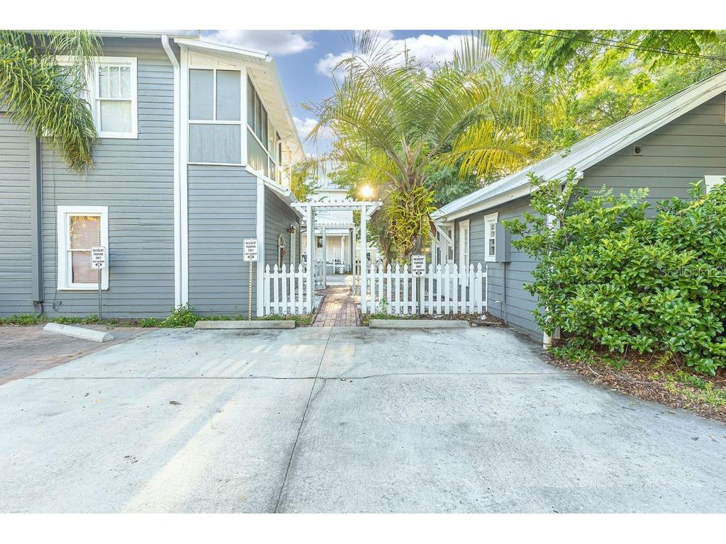 205 E Voorhis Avenue Deland FL 32724 V4948250 image17