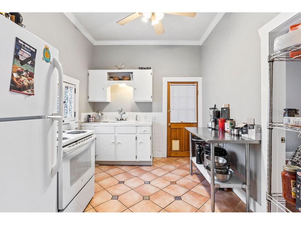 205 E Voorhis Avenue Deland FL 32724 V4948250 image28