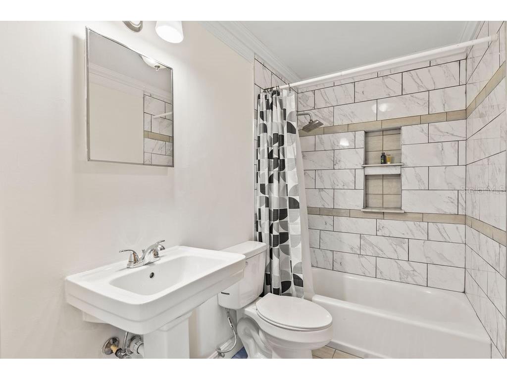 205 E Voorhis Avenue Deland FL 32724 V4948250 image67