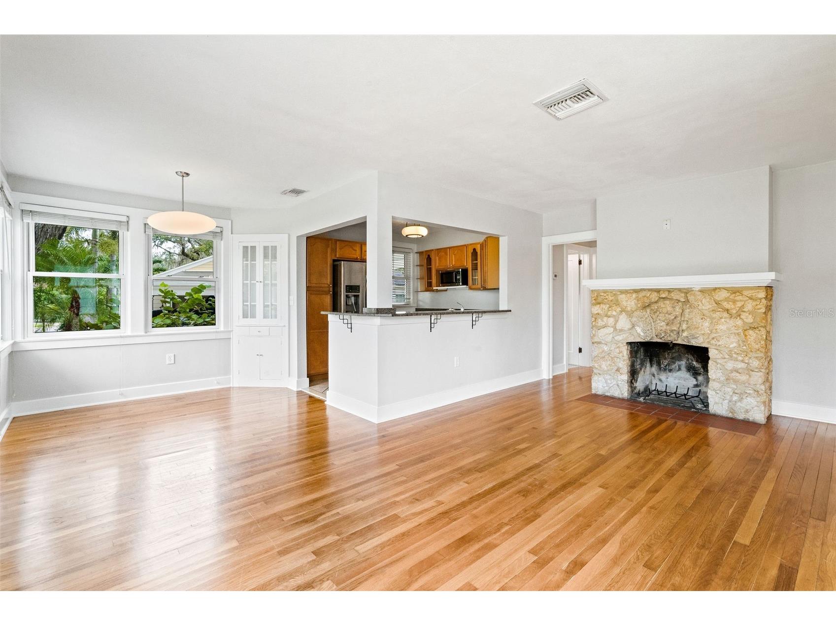 205 Garden Circle N Dunedin FL 34698 TB8487140 image5