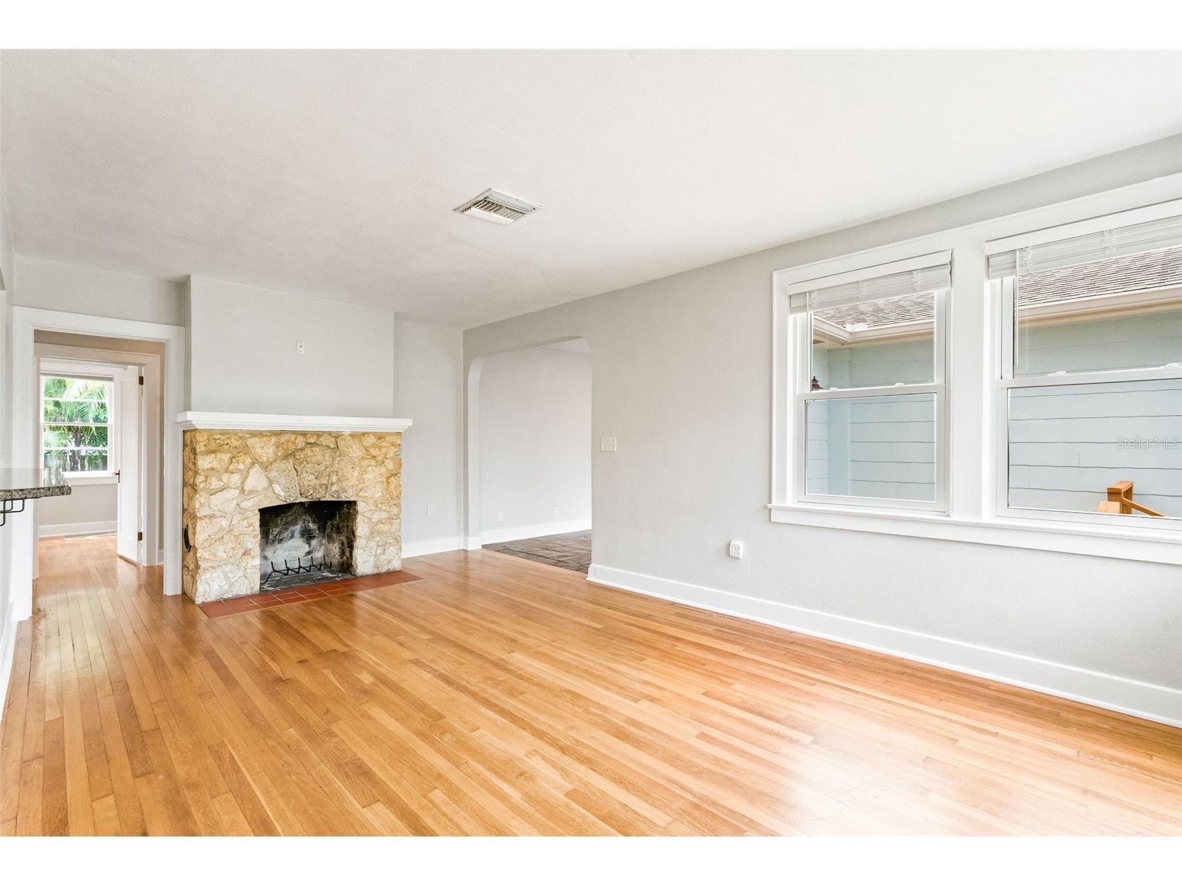 205 Garden Circle N Dunedin FL 34698 TB8487140 image7