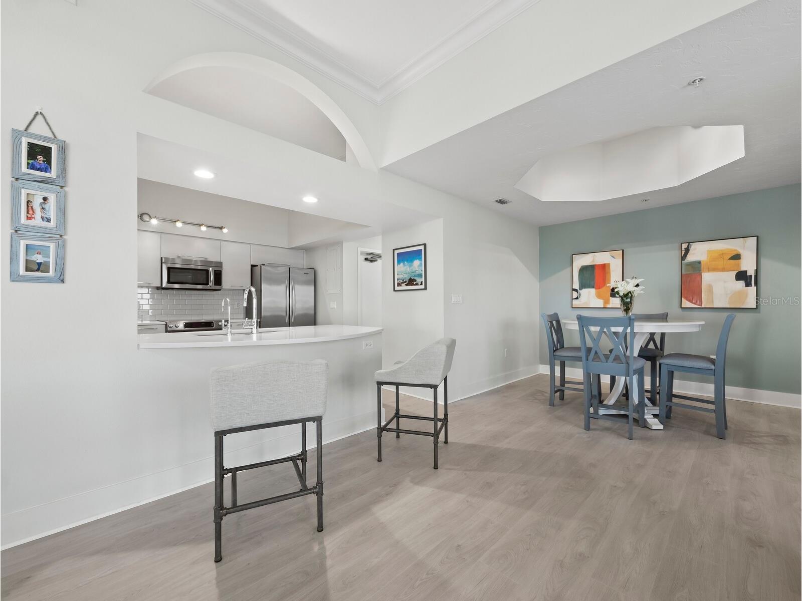 205 Golden Gate Point #401 Sarasota FL 34236 A4683357 image14