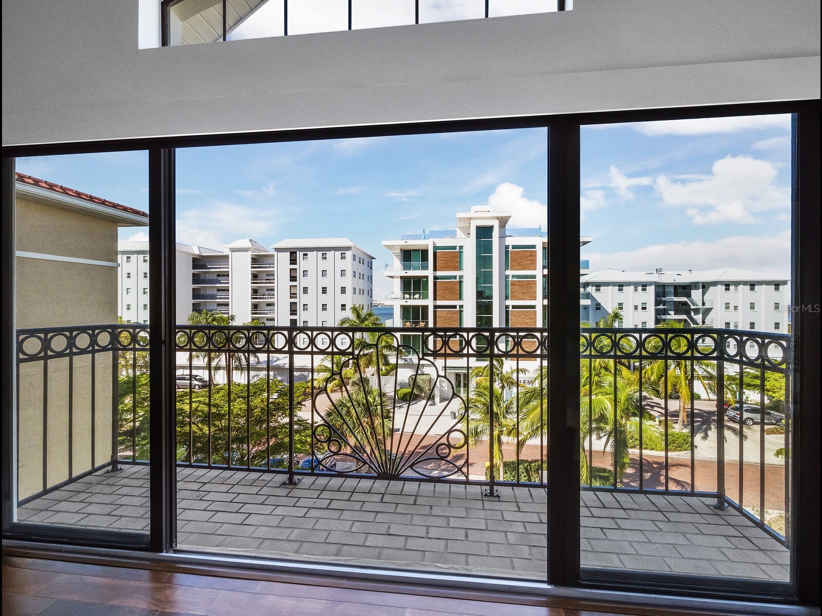 205 Golden Gate Point #401 Sarasota FL 34236 A4683357 image21