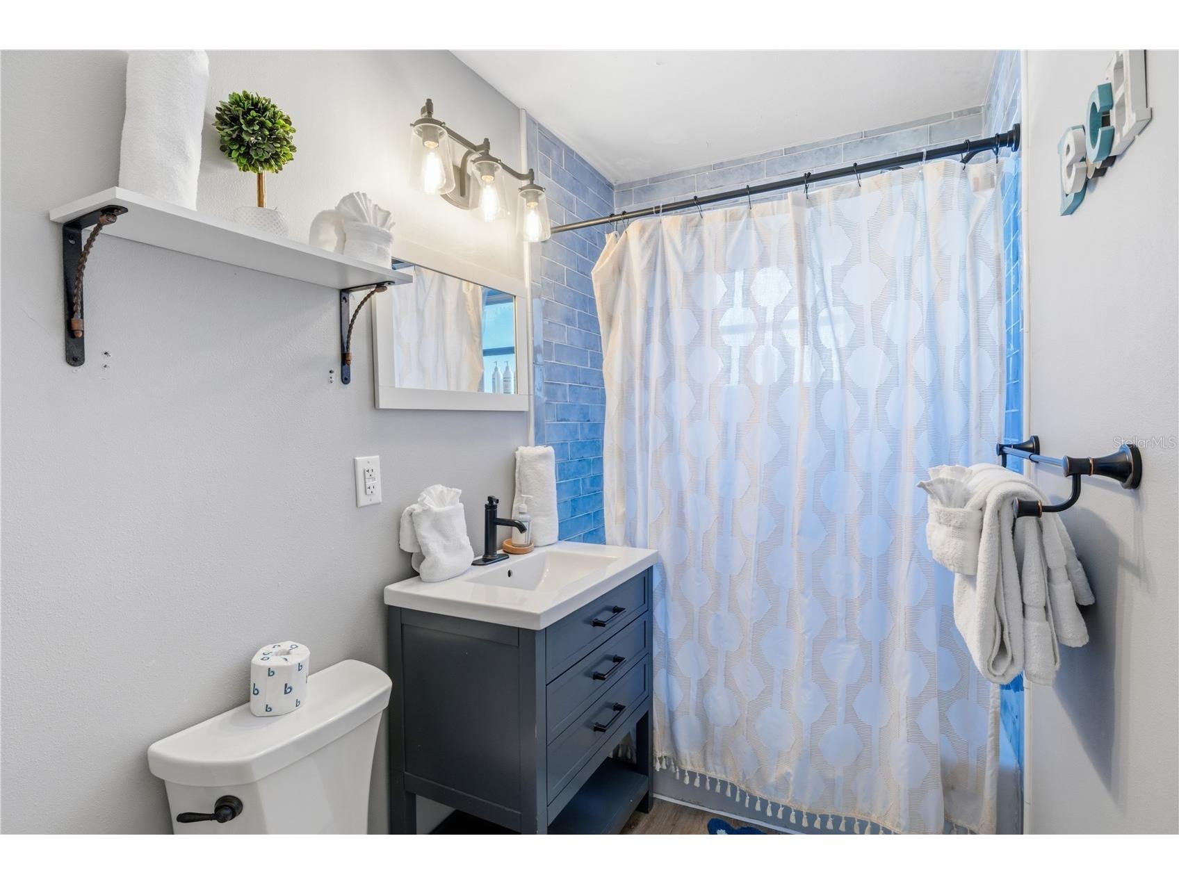 205 Haverkos Court Holmes Beach FL 34217 A4683517 image23