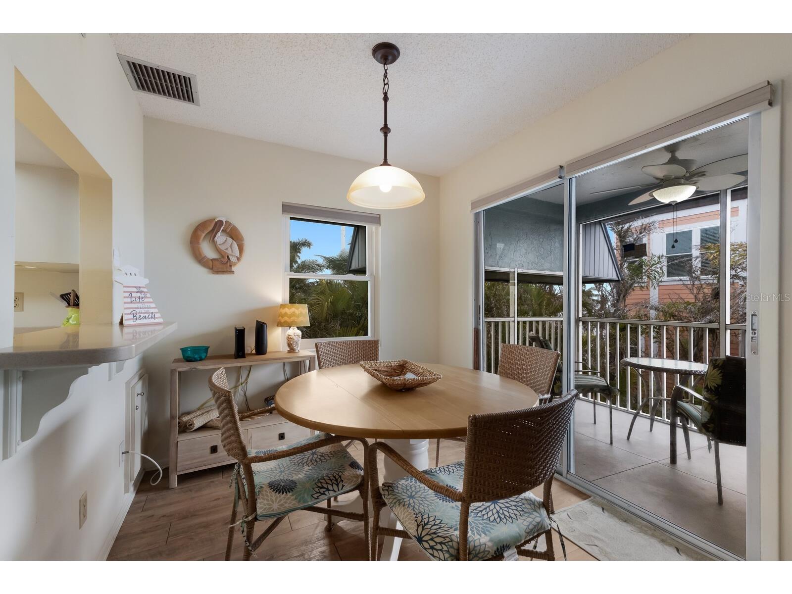 205 Highland Avenue #2 Bradenton Beach FL 34217 A4689457 image11
