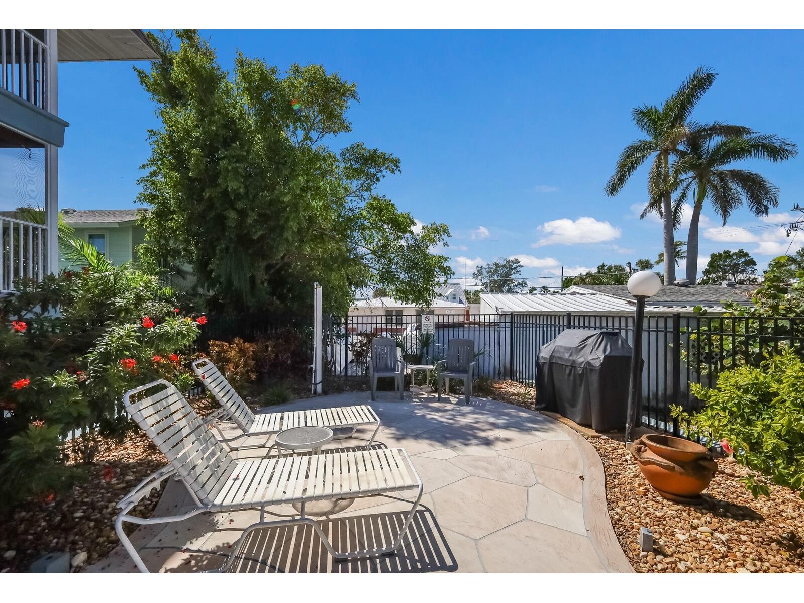 205 Highland Avenue #2 Bradenton Beach FL 34217 A4689457 image23