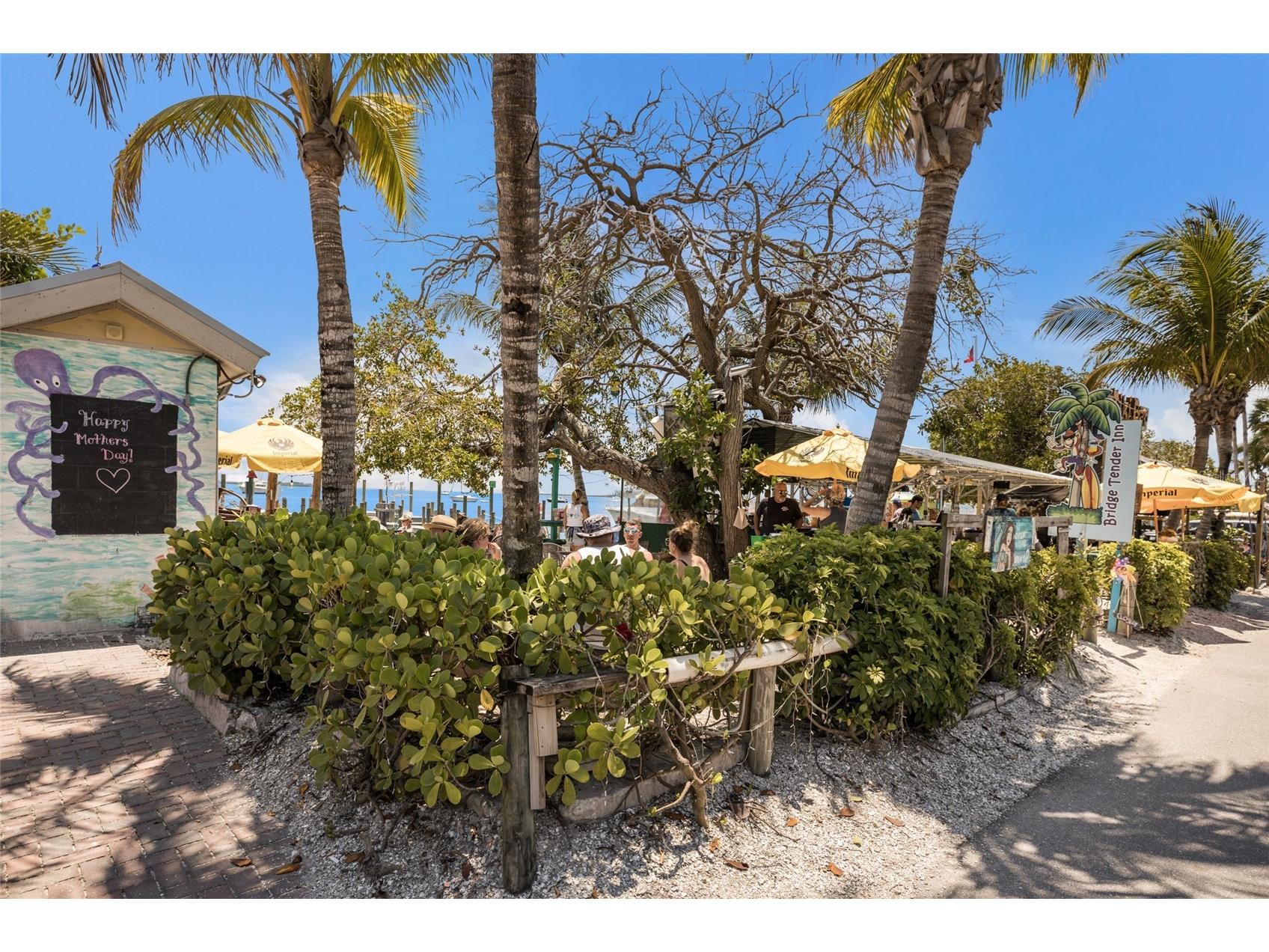 205 Highland Avenue #2 Bradenton Beach FL 34217 A4689457 image33
