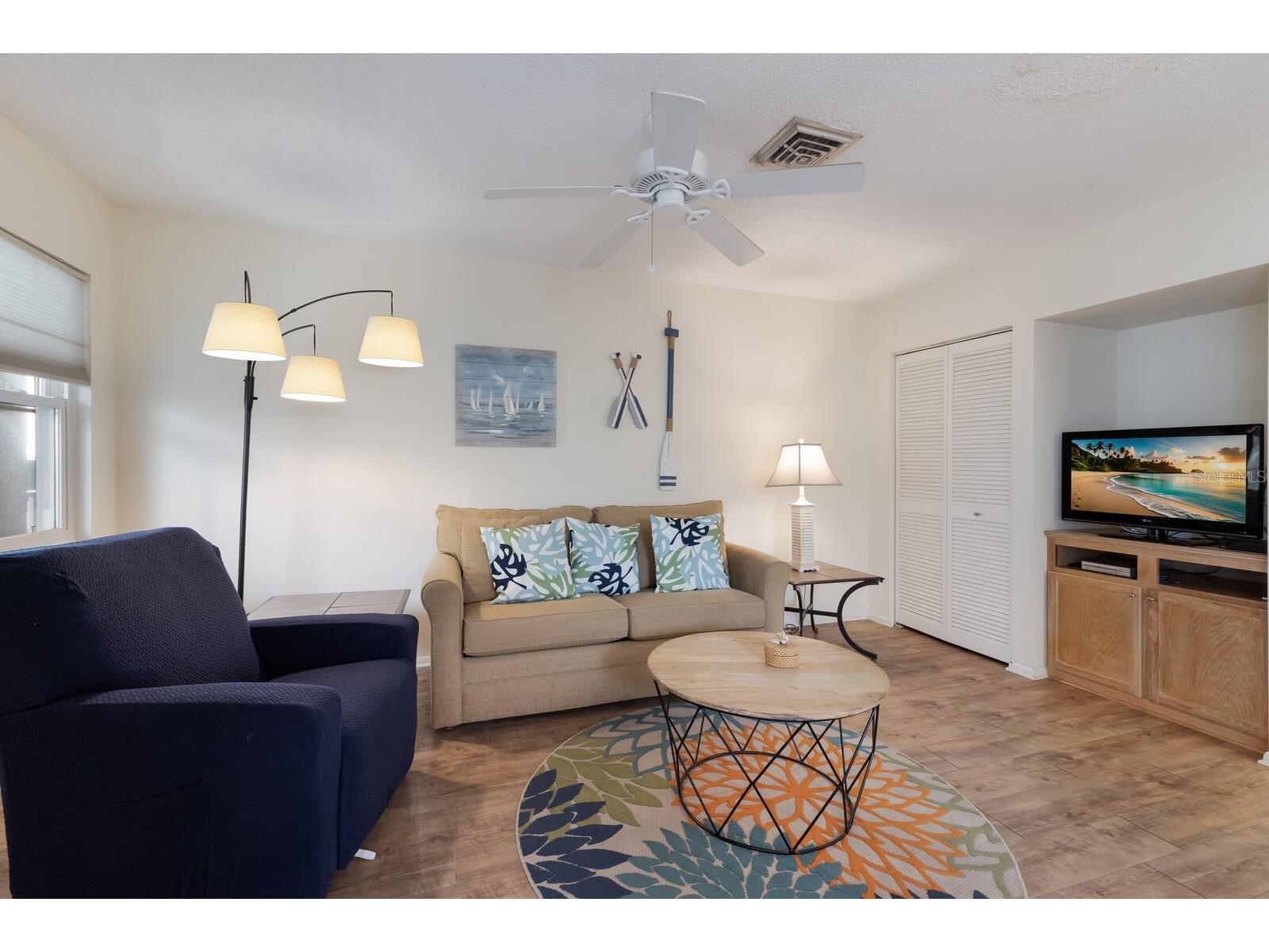 205 Highland Avenue #2 Bradenton Beach FL 34217 A4689457 image9