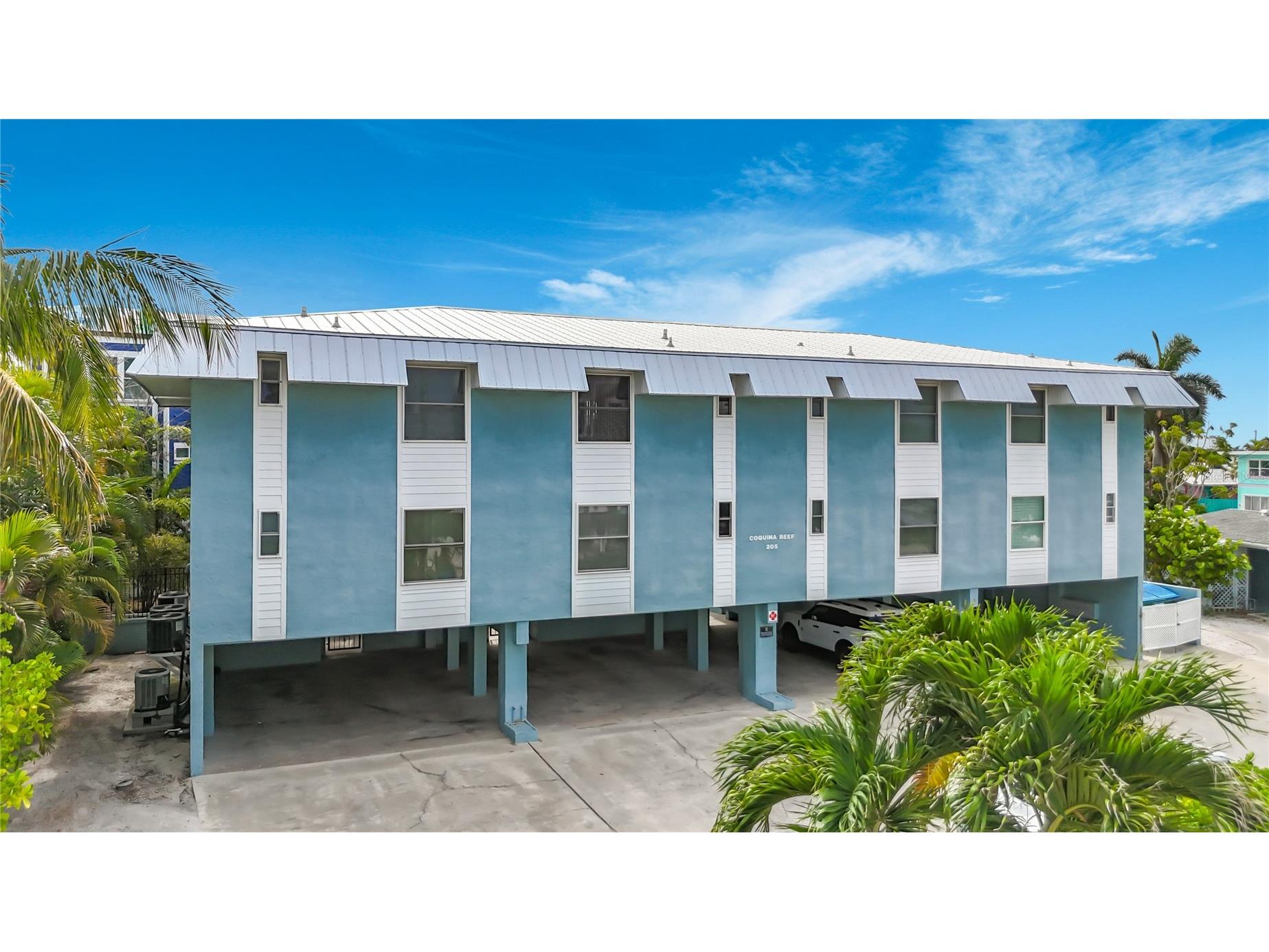 205 Highland Avenue #3 Bradenton Beach FL 34217 A4696641 image1