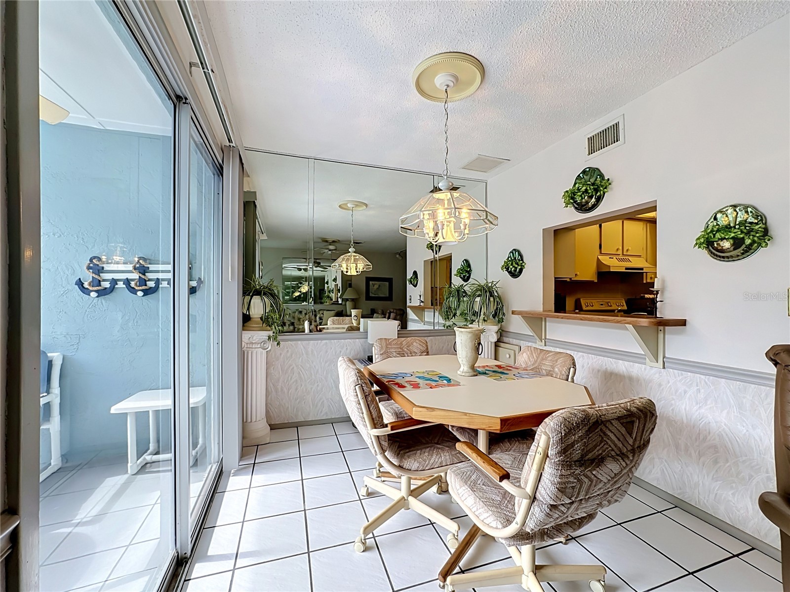 205 Highland Avenue #3 Bradenton Beach FL 34217 A4696641 image12