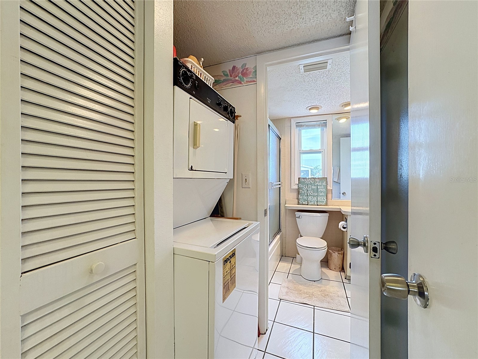 205 Highland Avenue #3 Bradenton Beach FL 34217 A4696641 image17