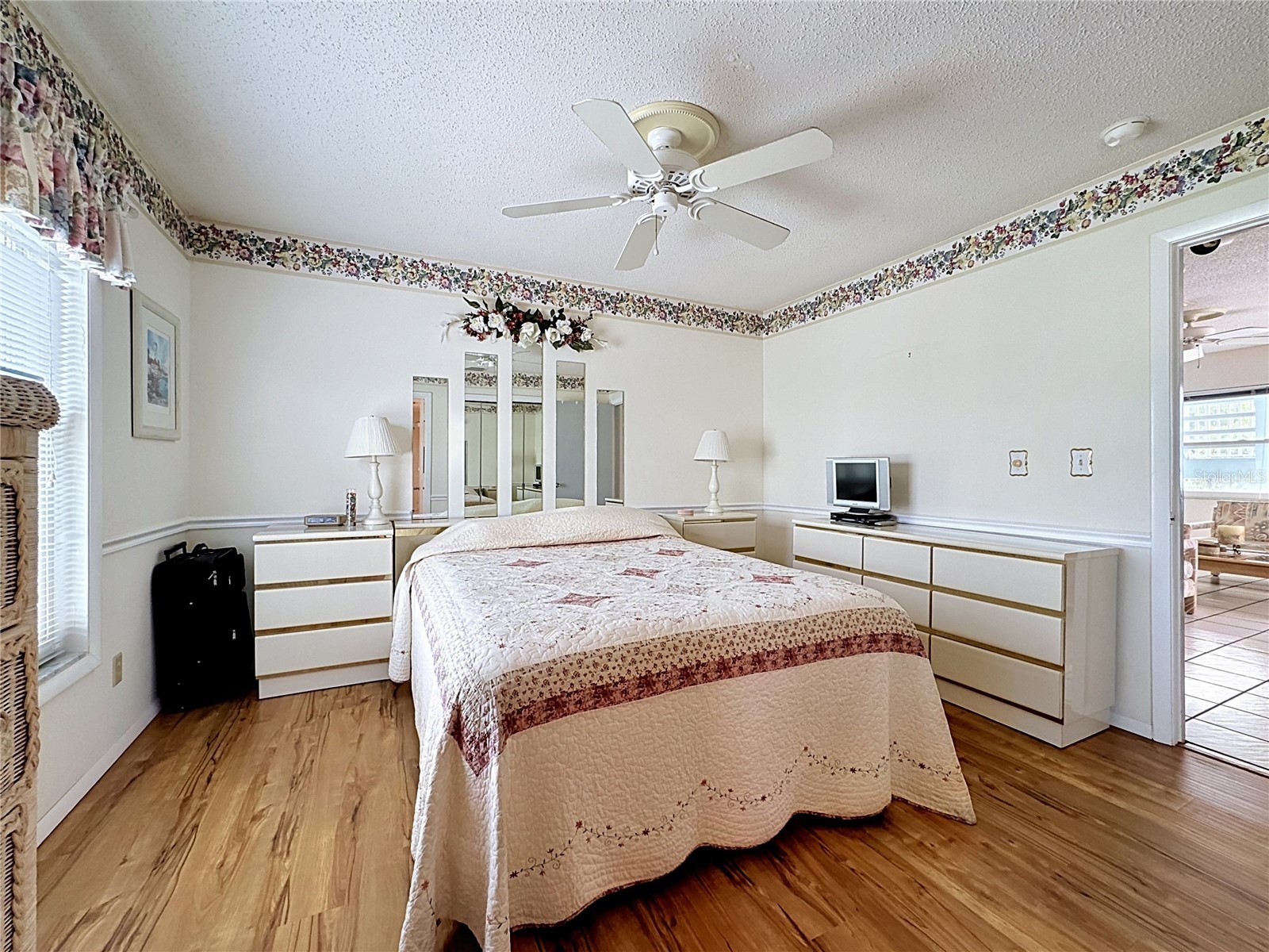 205 Highland Avenue #3 Bradenton Beach FL 34217 A4696641 image18