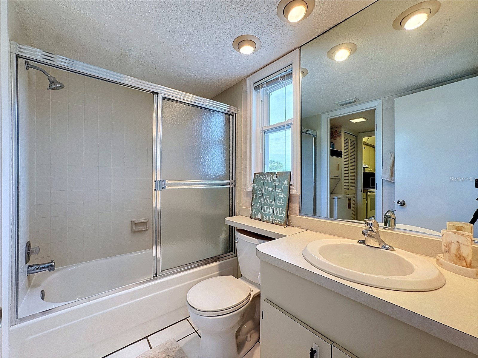 205 Highland Avenue #3 Bradenton Beach FL 34217 A4696641 image21