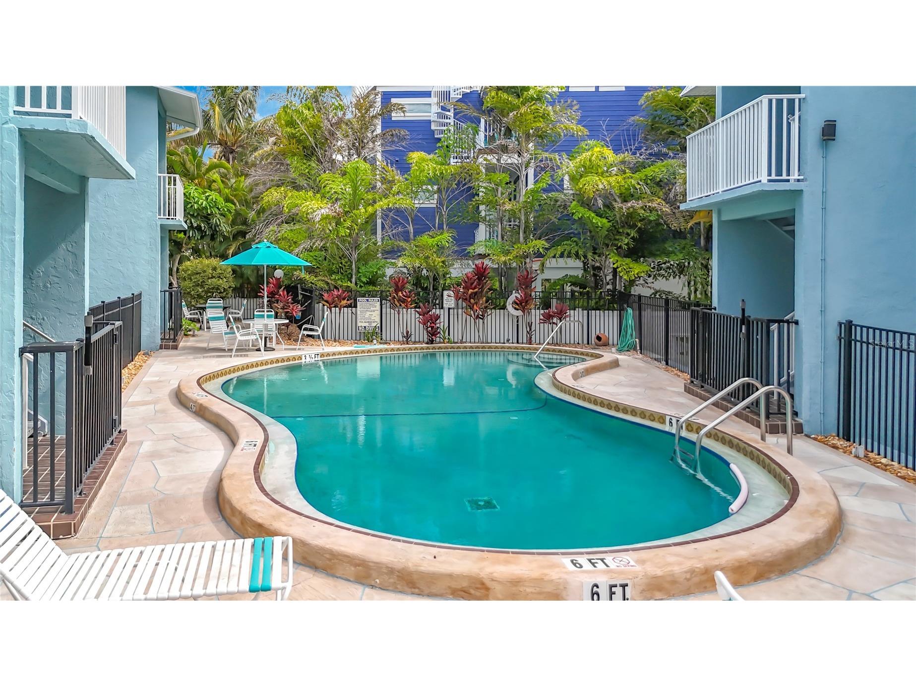 205 Highland Avenue #3 Bradenton Beach FL 34217 A4696641 image26