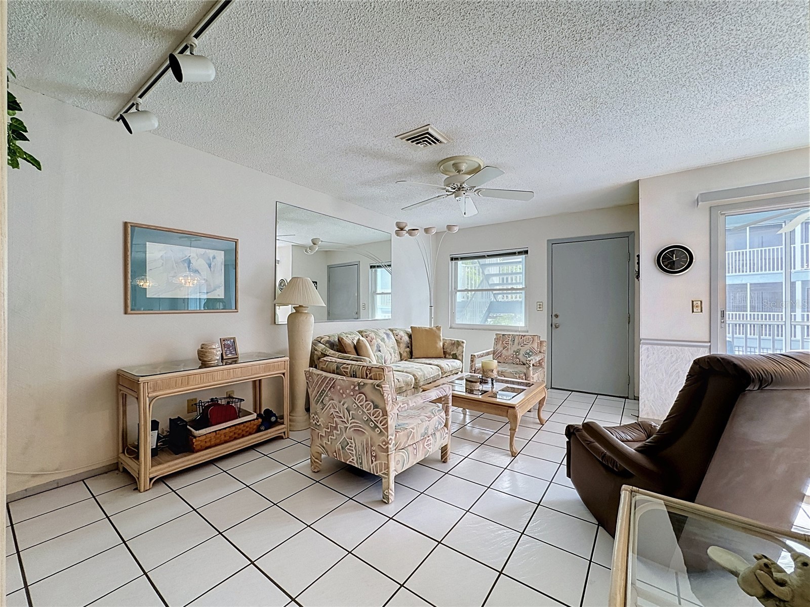 205 Highland Avenue #3 Bradenton Beach FL 34217 A4696641 image9