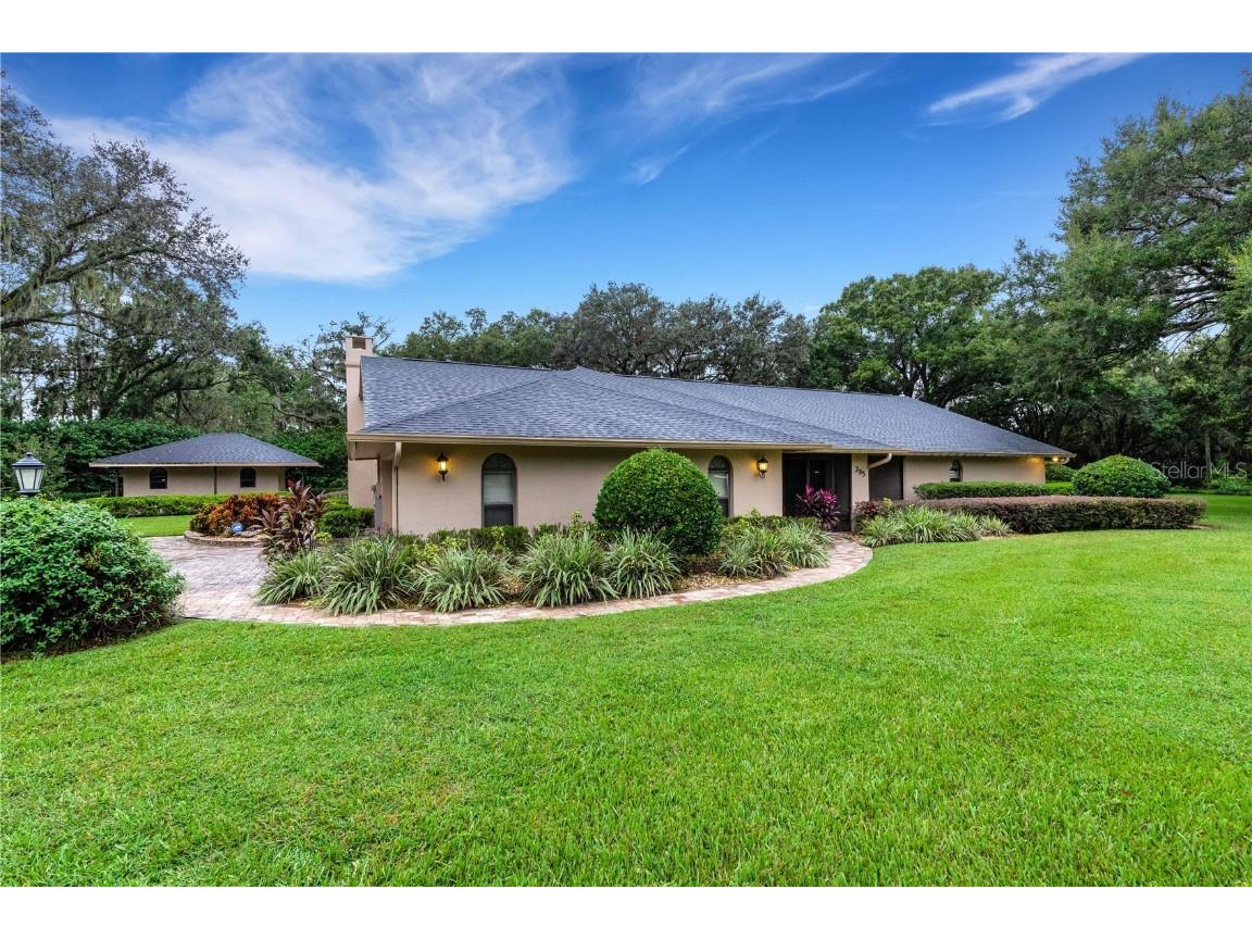 205 Howard Avenue Lakeland FL 33815 L4939989 image1