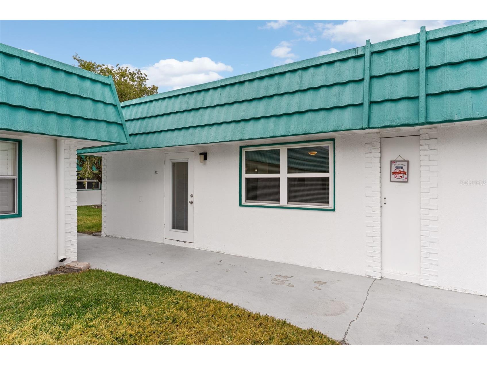 205 Kings Boulevard #52 Sun City Center FL 33573 TB8478640 image1