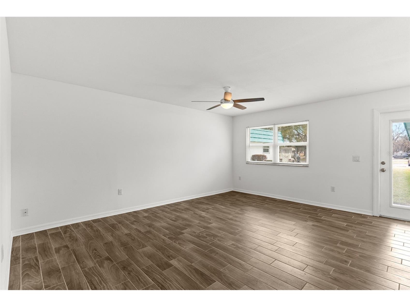 205 Kings Boulevard #52 Sun City Center FL 33573 TB8478640 image5