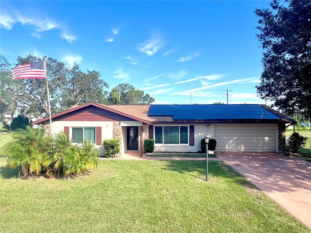 205 Lark Avenue Sebring FL 33870 B4901748 image1
