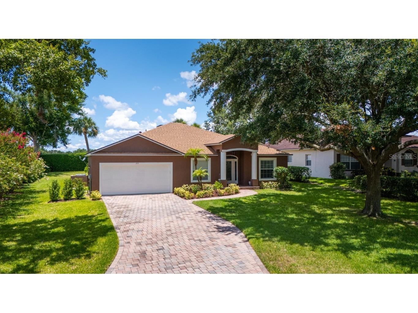 205 Loma Drive Winter Haven FL 33881 - LAKE HARTRIDGE P4935287 image1