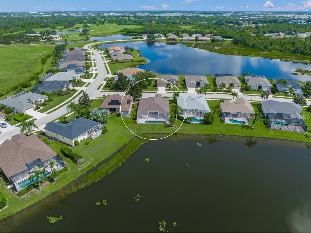 205 Londonderry Drive Sarasota FL 34240 A4660615 image1