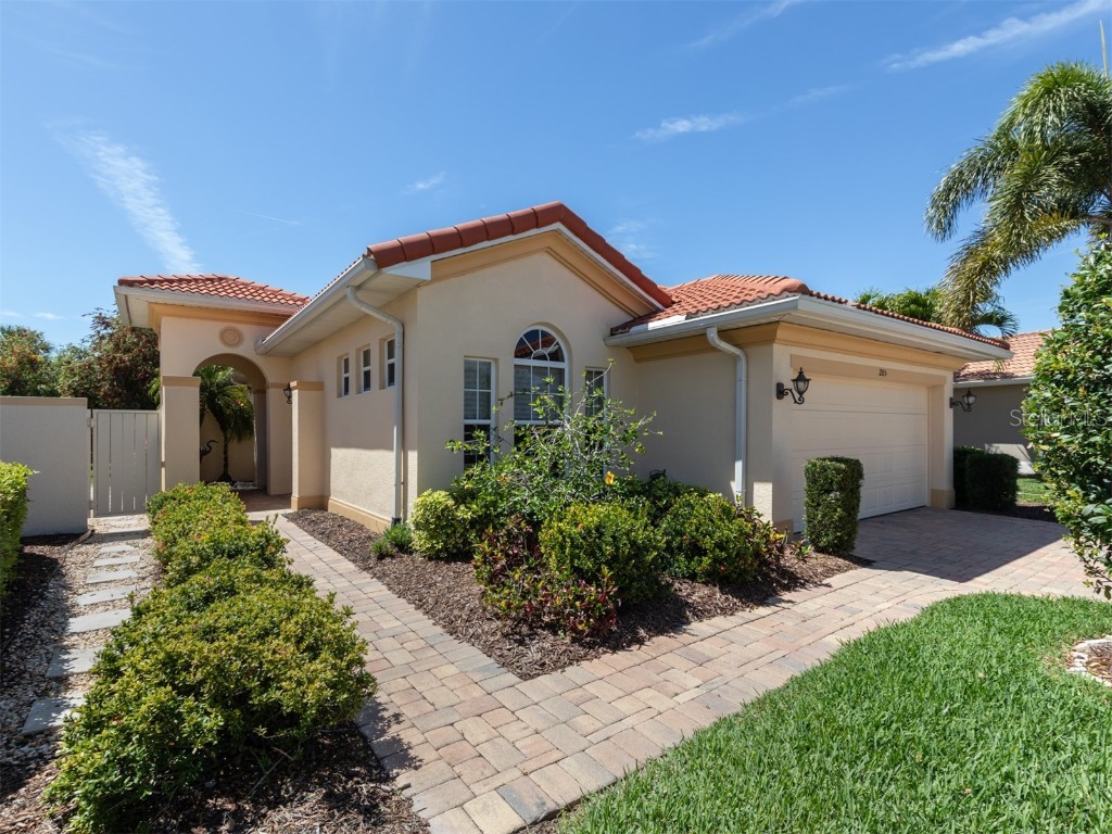 205 Mestre Place North Venice FL 34275 N6131946 image1