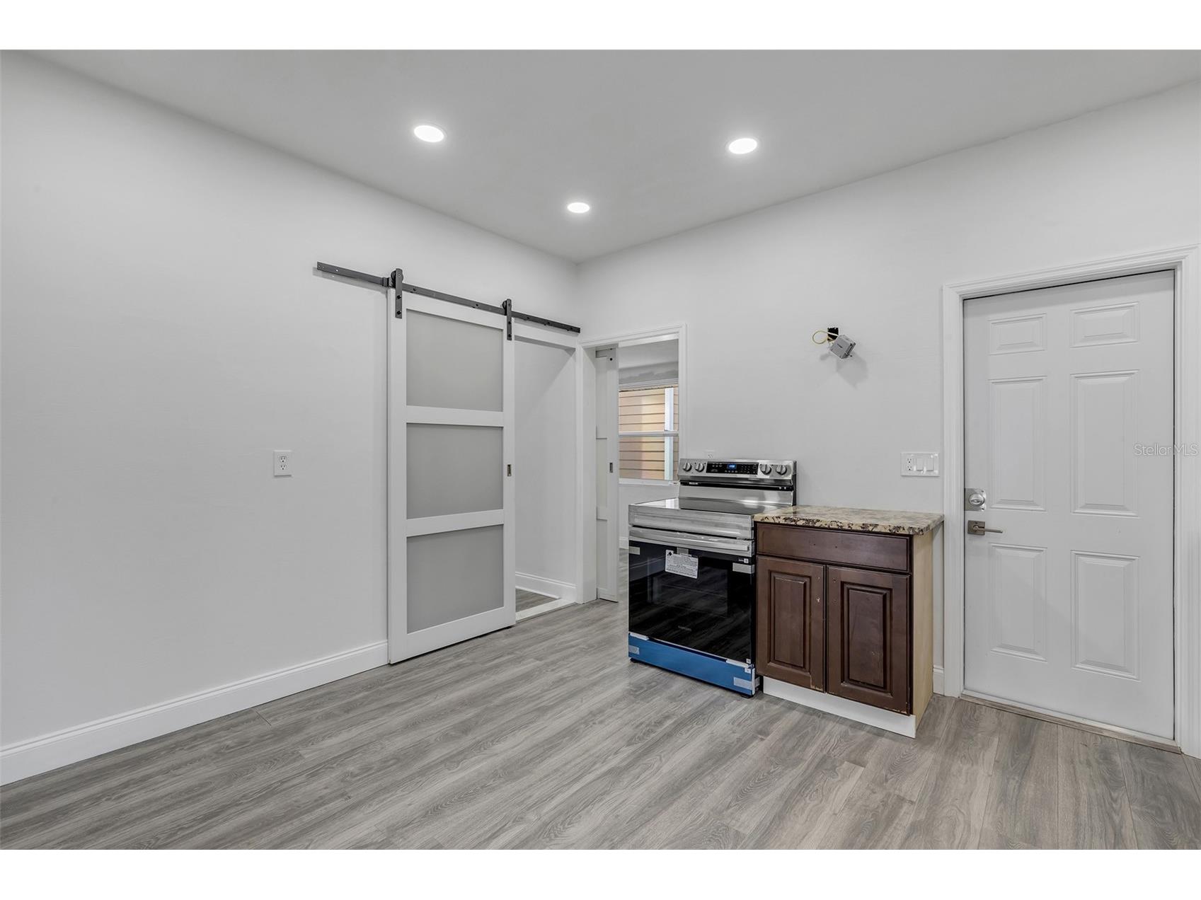 205 N Wild Olive Avenue Daytona Beach FL 32118 NS1088052 image13