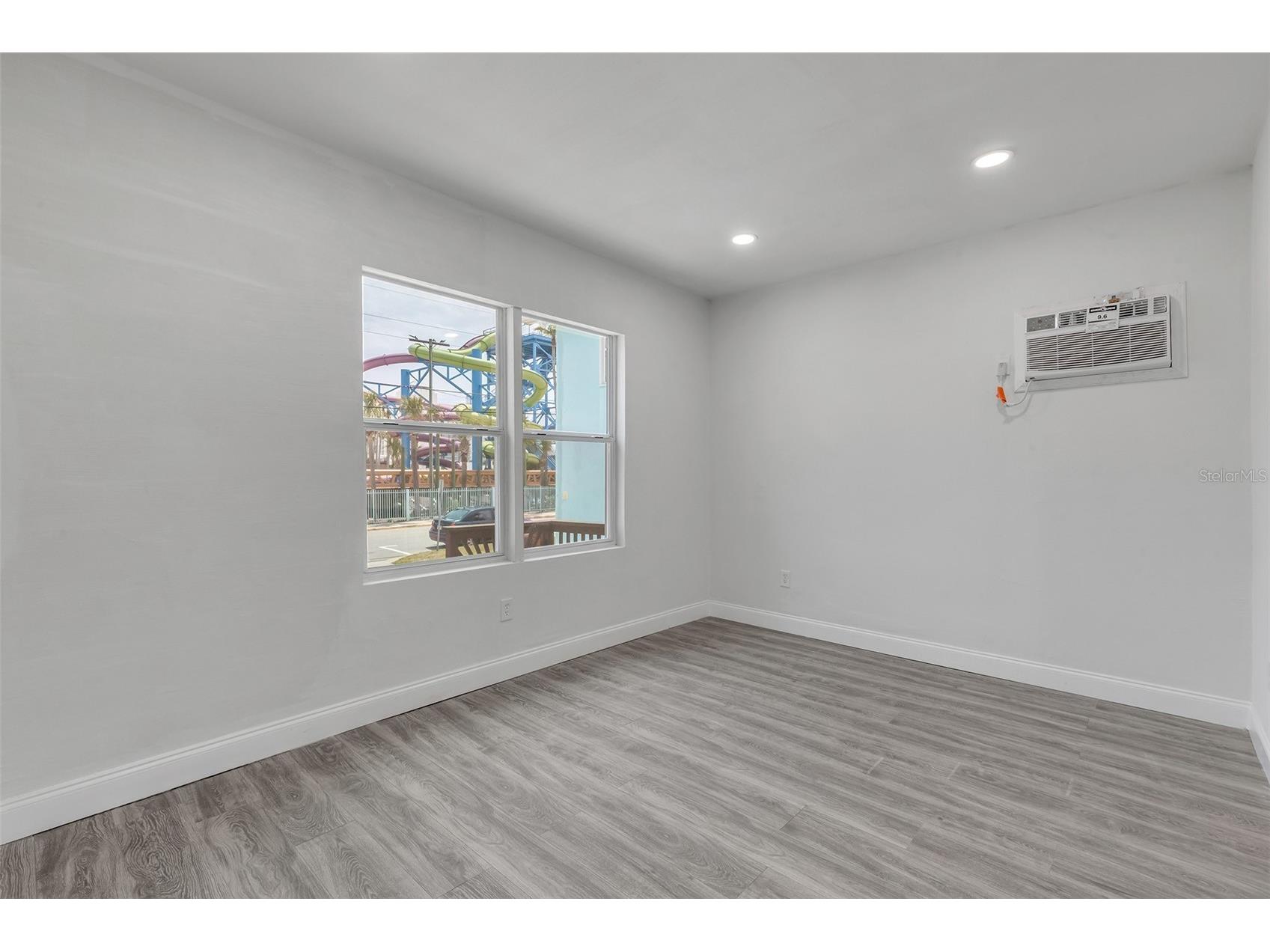 205 N Wild Olive Avenue Daytona Beach FL 32118 NS1088052 image17