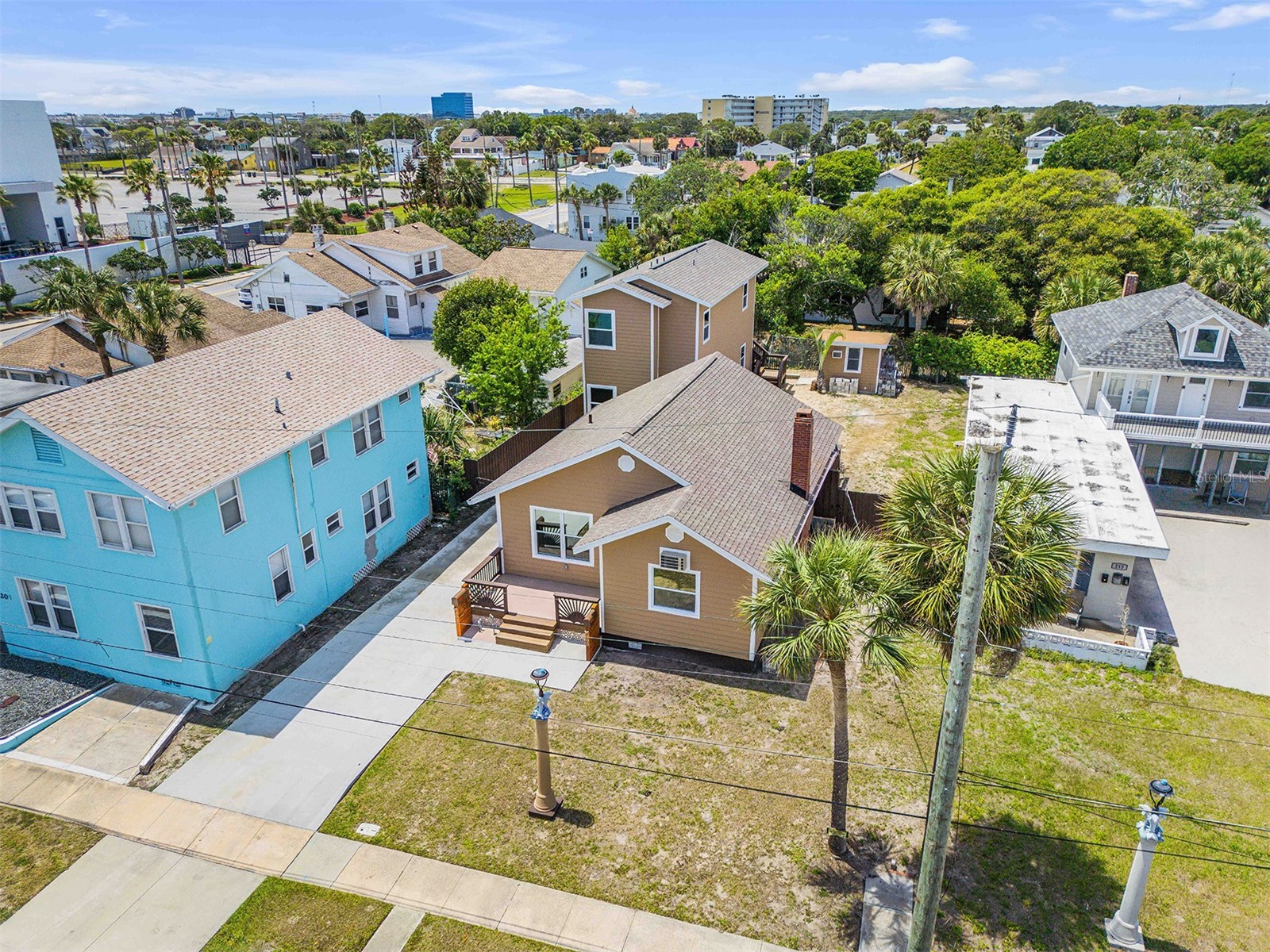 205 N Wild Olive Avenue Daytona Beach FL 32118 NS1088052 image2