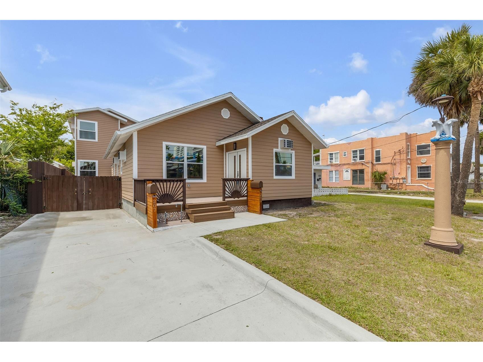 205 N Wild Olive Avenue Daytona Beach FL 32118 NS1088052 image3