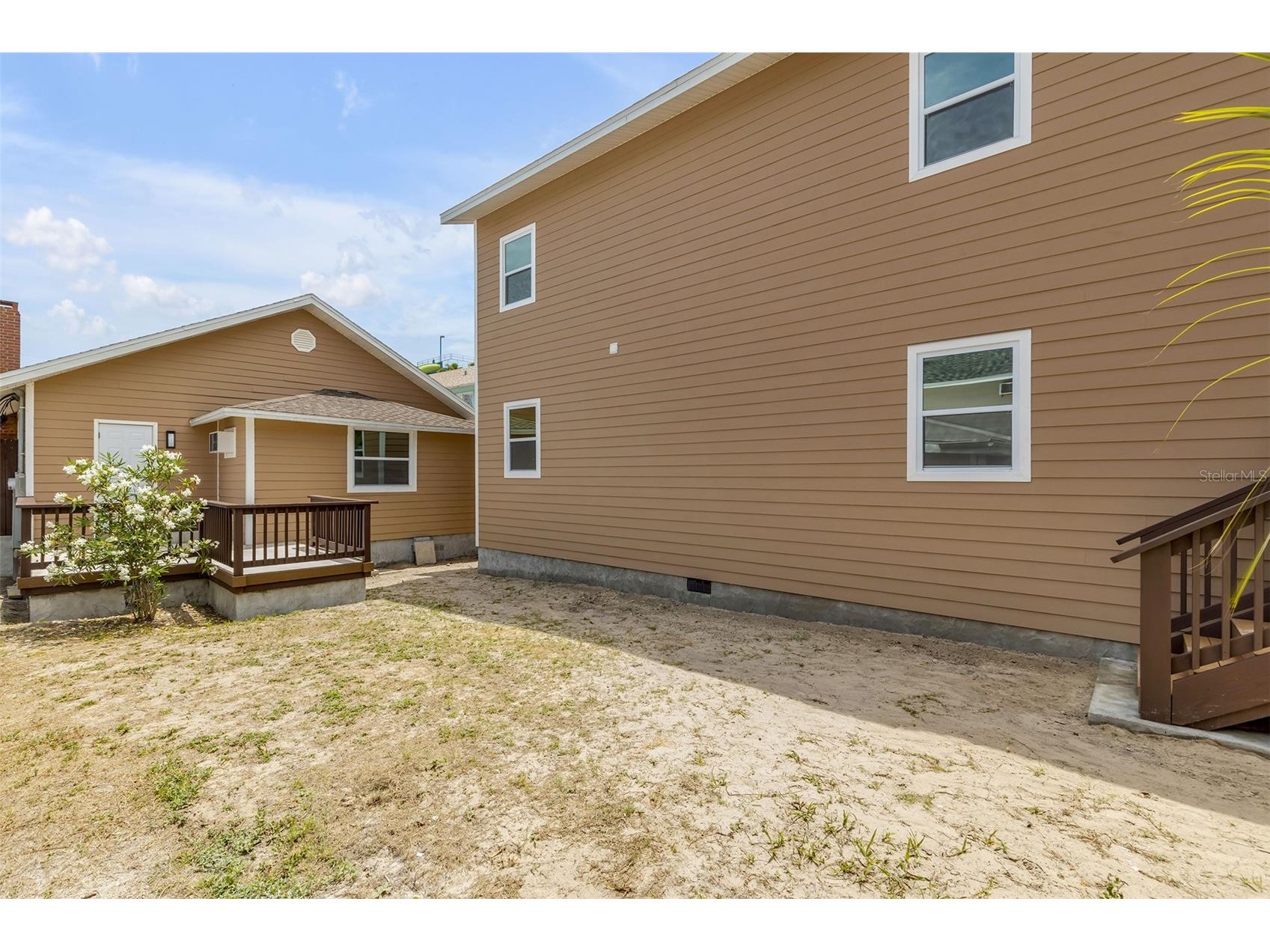 205 N Wild Olive Avenue Daytona Beach FL 32118 NS1088052 image34