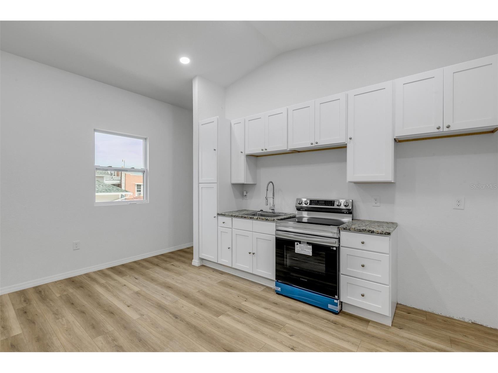 205 N Wild Olive Avenue Daytona Beach FL 32118 NS1088052 image39