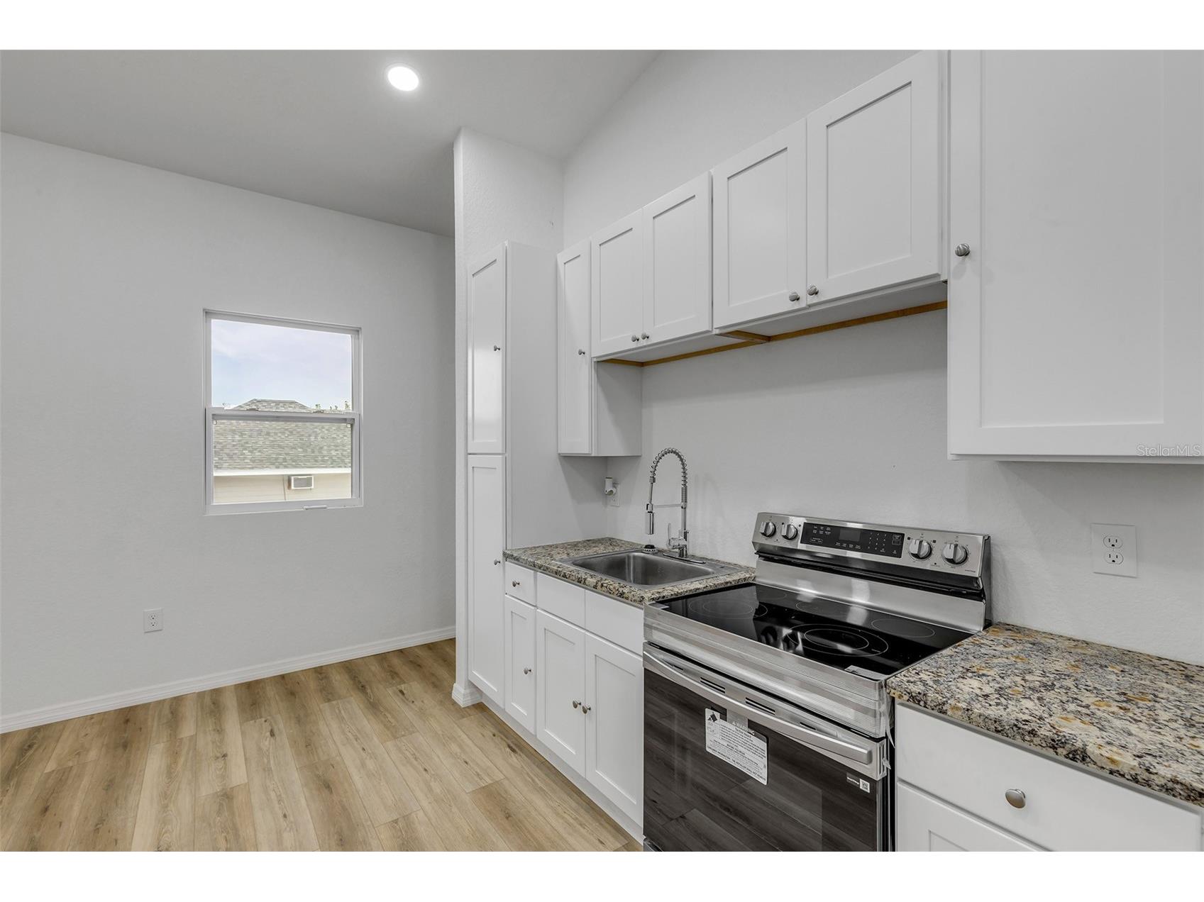 205 N Wild Olive Avenue Daytona Beach FL 32118 NS1088052 image40