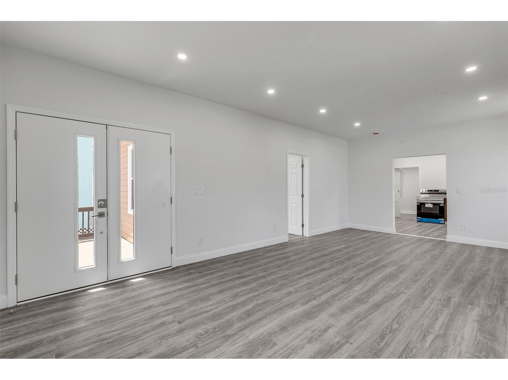 205 N Wild Olive Avenue Daytona Beach FL 32118 NS1088052 image6