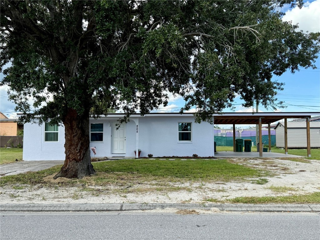 205 NE Martin Drive NE Port Charlotte FL 33952 A4666719 image1
