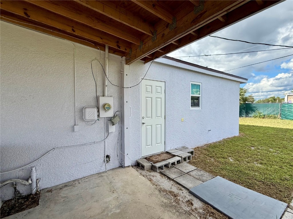 205 NE Martin Drive NE Port Charlotte FL 33952 A4666719 image10