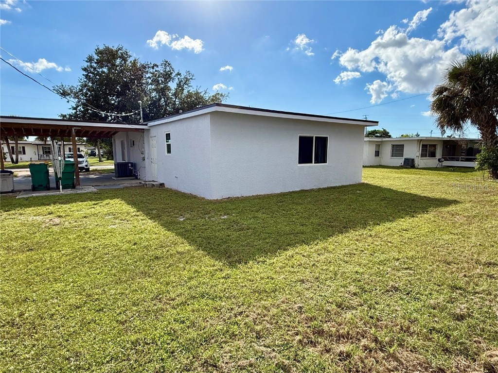 205 NE Martin Drive NE Port Charlotte FL 33952 A4666719 image12