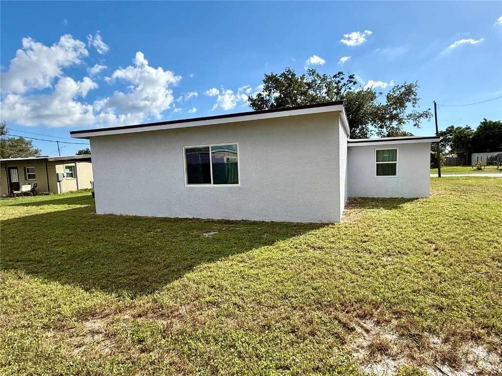 205 NE Martin Drive NE Port Charlotte FL 33952 A4666719 image13