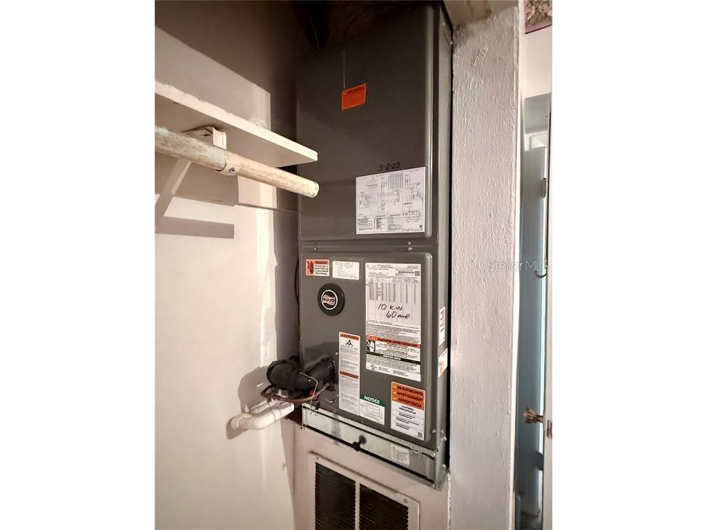 205 NE Martin Drive NE Port Charlotte FL 33952 A4666719 image27